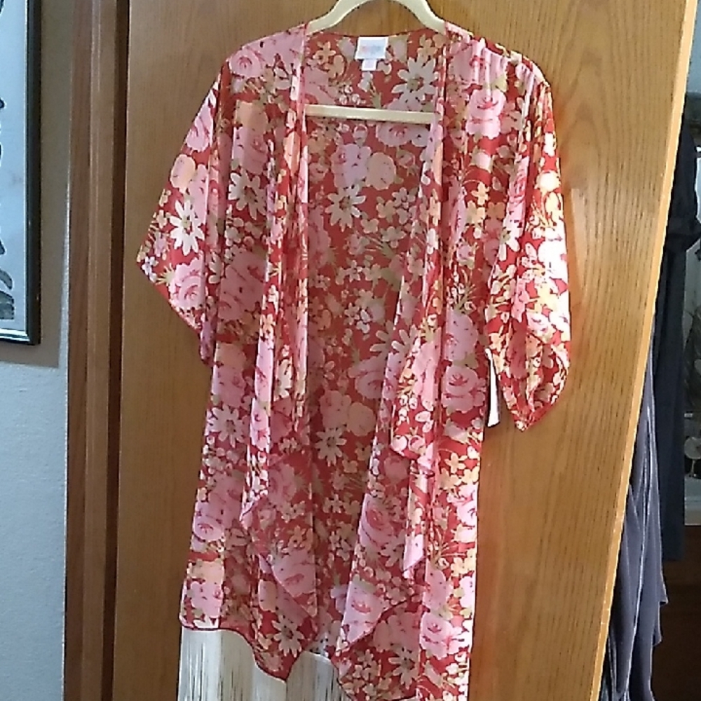 LuLaRoe Red and Pink Floral Kimono